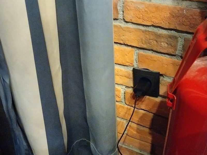 Tesla Coffee & Concept