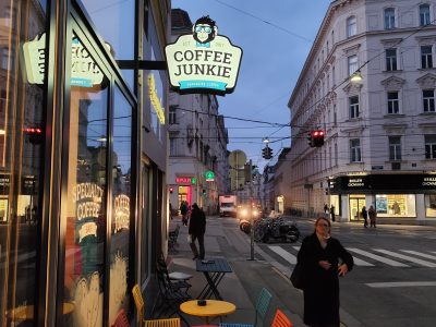 Coffee Junkie @ Kirchengasse