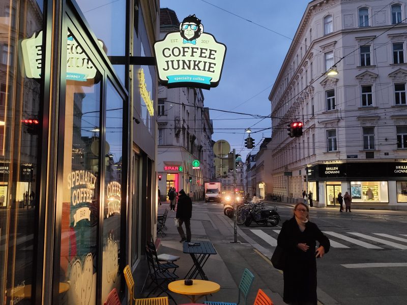 Coffee Junkie @ Kirchengasse