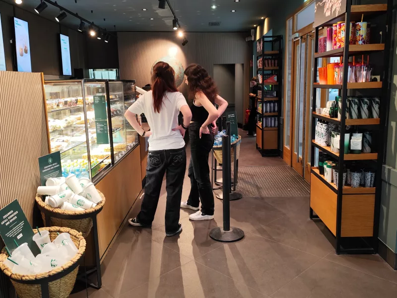 Starbucks @ Mariahilfer Straße